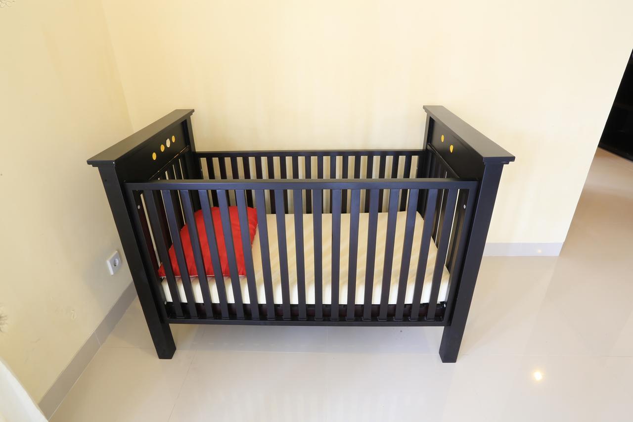 Pamco baby store cot